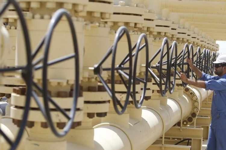 وزير النفط العراقي يخطط لزيادة الصادرات إلى 4 ملايين برميل يوميا في الربع الأول من 2019