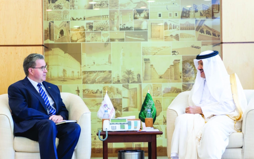 سلطان بن سلمان يبحث مع سفير النرويج سبل التعاون بين البلدين