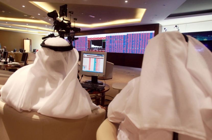 بورصات الخليج تتراجع بشكل جماعي متـأثرة بأداء الأسواق العالمية