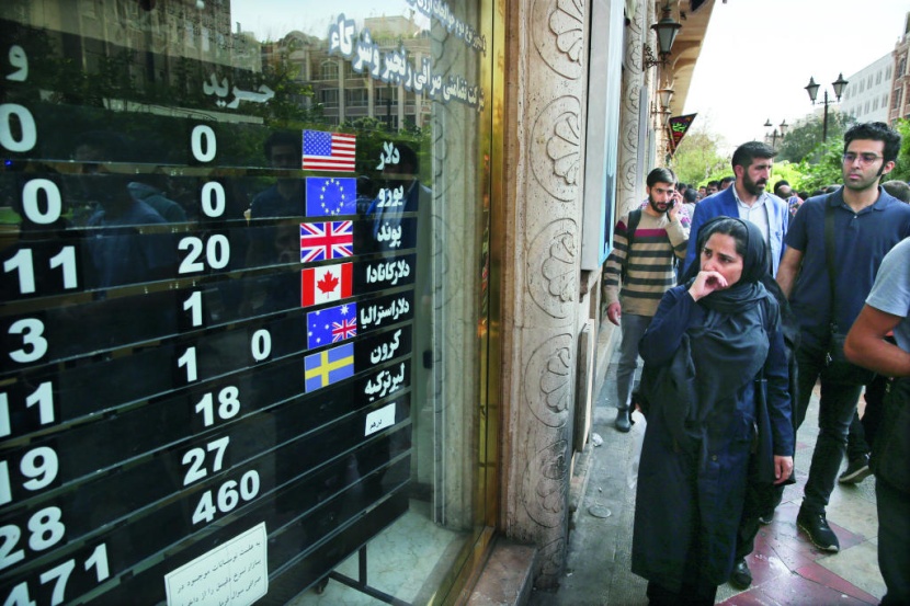 طهران تحتاج إلى بيع النفط بـ 100 دولار للبرميل لسد عجز ميزانيتها
