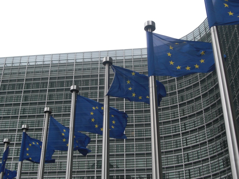 المفوضية الأوروبية تحقق في وجود اختلالات في الموازين التجارية بين دول التكتل