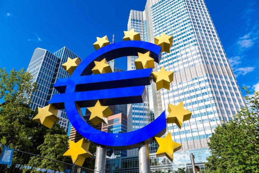 المركزي الأوروبي يقرر وقف شراء السندات نهاية 2018