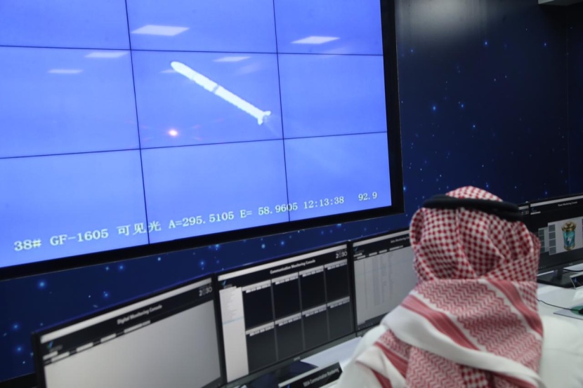 السعودية تطلق قمري "سعودي سات 5A و5B" من قاعدة جيوغوان في الصين
