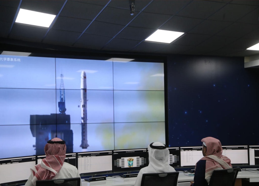 «العلوم والتقنية» لـ "الاقتصادية": مردود اقتصادي لتصنيع الأقمار الصناعية محليا