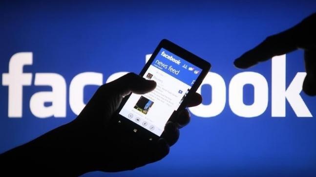 "فيسبوك" تستثمر 300 مليون دولار في الصحافة