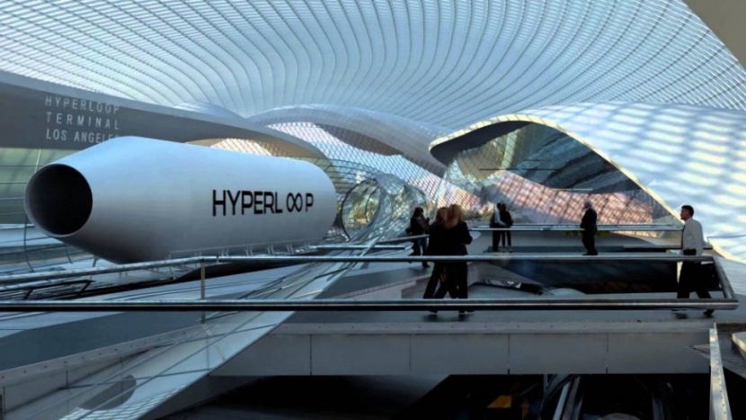 الإمارات تنهي في 2020 المرحلة الأولى من بناء نظام هايبرلوب للنقل