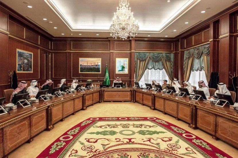 أمير المدينة المنورة يؤكد أولوية أسر الأيتام في تسليم المساكن