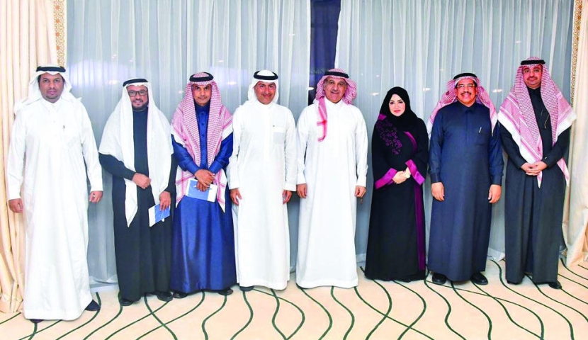 وزير الإعلام يلتقي وفد لجنة الصداقة البرلمانية في «الشورى»