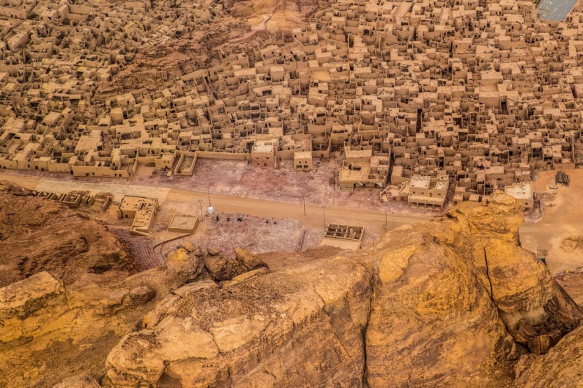 أماسي العلا ..مبدعو العالم في «مرايا» التاريخ