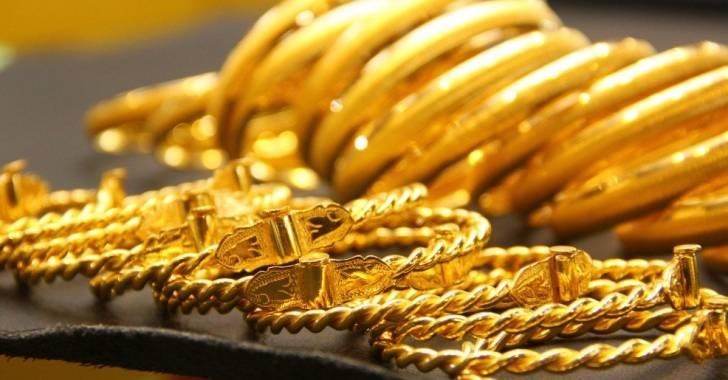 الذهب يتراجع مع ارتفاع الدولار ومخاوف التباطؤ العالمي