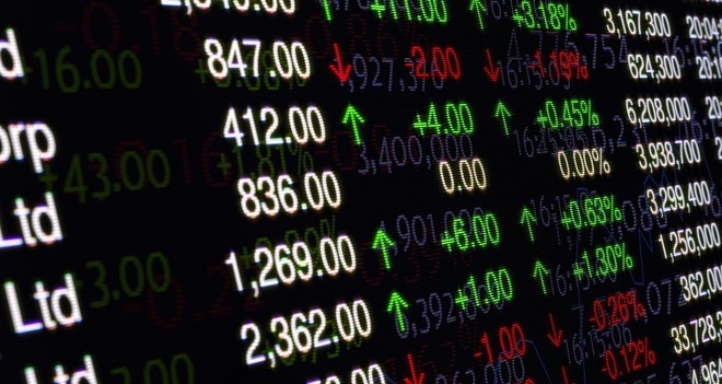 سوق الأسهم يغلق مرتفعا عند 8600 نقطة بسيولة تخطت 2.6 مليار ريال