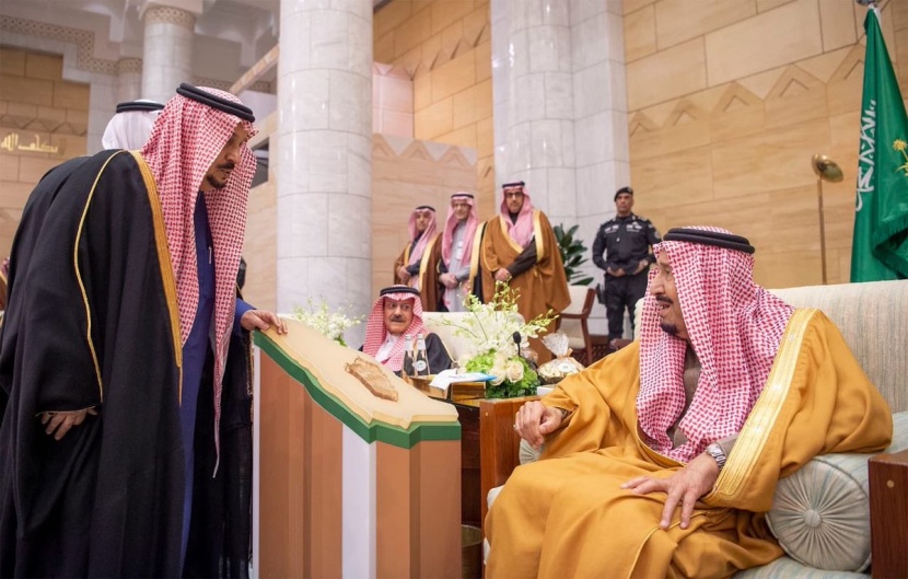 الملك سلمان يفتتح ويضع حجر الأساس لـ 1281 مشروعا في الرياض.. بتكلفة 82 مليار ريال