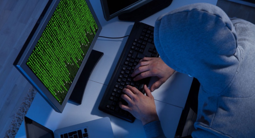 خبراء يحذرون من هجمات إلكترونية على البنية التحتية المعلوماتية للإنترنت