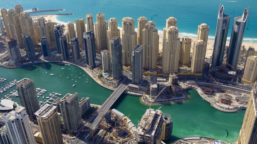 اقتصاد الإمارات يؤكد قدرته الفائقة في التعامل مع التحديات
