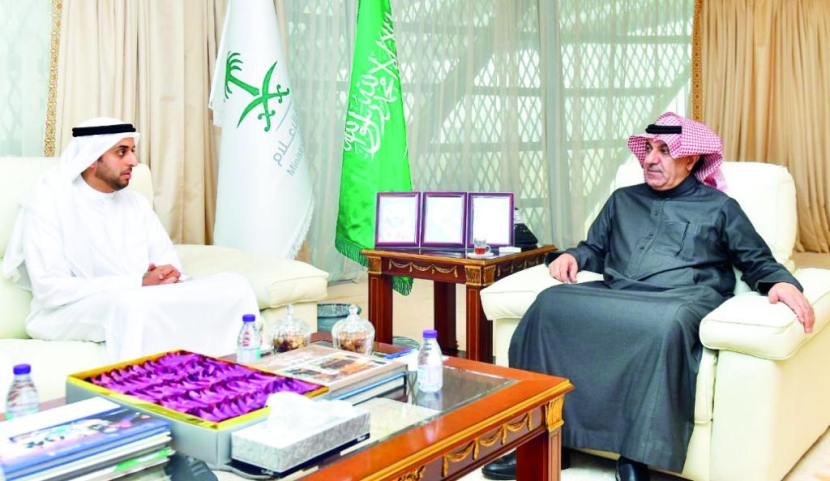 وزير الإعلام يستقبل المدير التنفيذي للشؤون الإعلامية في «الوطني للإعلام» الإماراتي