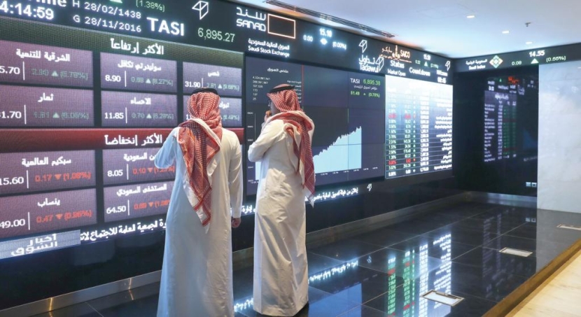 محللون: سيولة استثمارية تدعم تخطي الأسهم السعودية مستوى 8500 نقطة