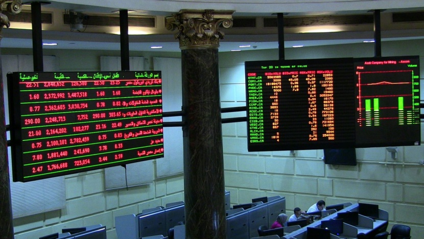 مؤشر بورصة مصر الرئيس يتراجع 0.09 % لدى إغلاق التعاملات