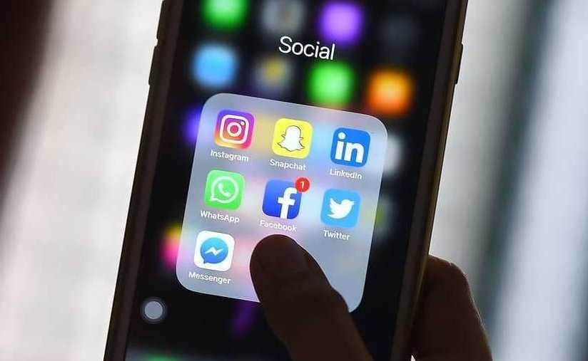 عطل فني يوقف "فيسبوك" و "انستجرام" في معظم دول العالم