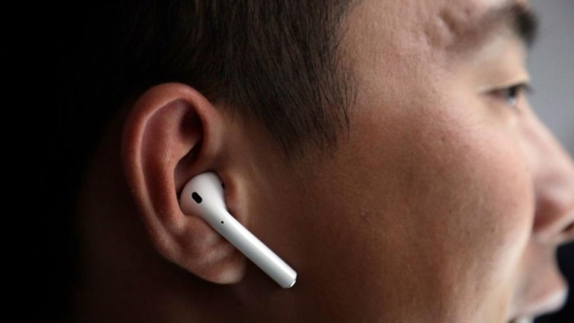 منظمة الصحة العالمية: الهواتف المحمولة وسماعات الأذن تشكل خطرا بالغا على المستخدمين