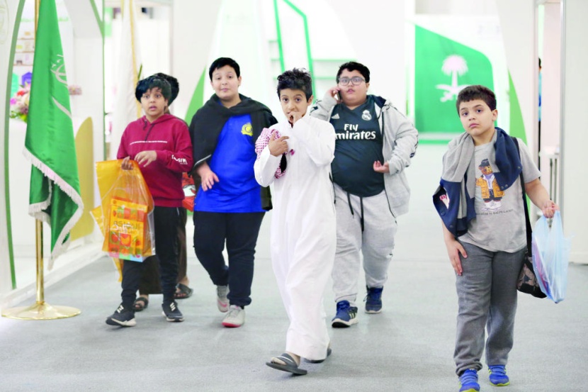 مدارس الرياض تتسابق إلى معرض الكتاب 
لتعزيز ثقافة القراءة