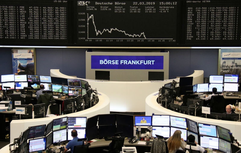 الأسهم الأوروبية تسجل أكبر خسارة أسبوعية هذا العام