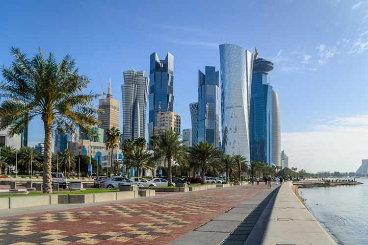 أبوظبي تسمح للأجانب بتملك العقارات في المناطق الاستثمارية