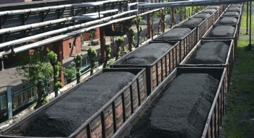 روسيا تحظر تصدير النفط والفحم إلى أوكرانيا