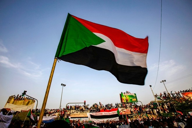 السعودية والإمارات تقدمان دعما للسودان بمبلغ 3 مليارات دولار
