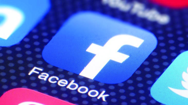 "فيسبوك" تقاضي شركات تبيع خدمات وهمية لمستخدمين