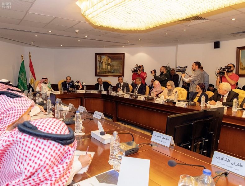 وزير الاتصالات يبحث مع نظيره المصري تعزيز التعاون المشترك لتحقيق التحول الرقمي المنشود