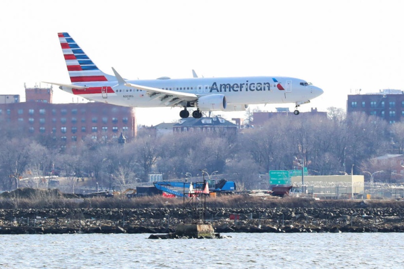 "أمريكان أيرلاينز" تحذر من ضعف نتائج الربع الأول بسبب وقف تشغيل "بوينج 737 ماكس"