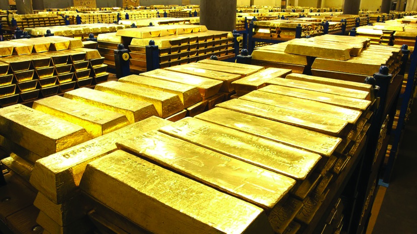 الذهب يسجل ضعفا مع صعود أصول ملاذات آمنة بديلة