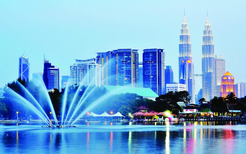 سياحة ماليزيا تكافح للتغلب على مأساتي 2014