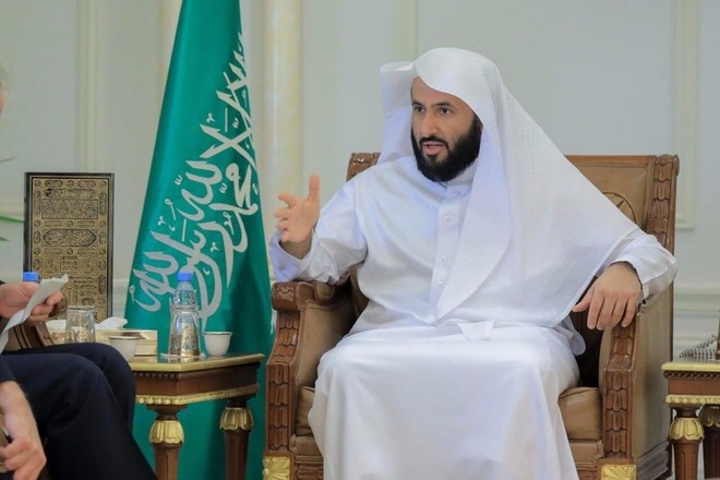 وزير العدل : تقليص "إيقاف الخدمات" .. وتعديل لائحة نظام المرافعات