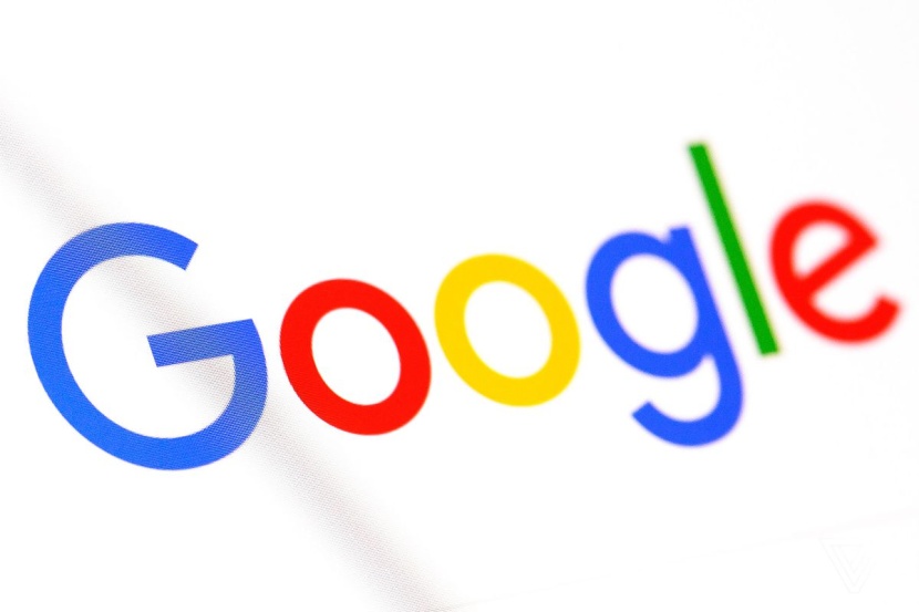 "جوجل" تضيف خاصية جديدة إلى تطبيق "لايف ترانسكرايب" لتحويل الأصوات إلى نصوص