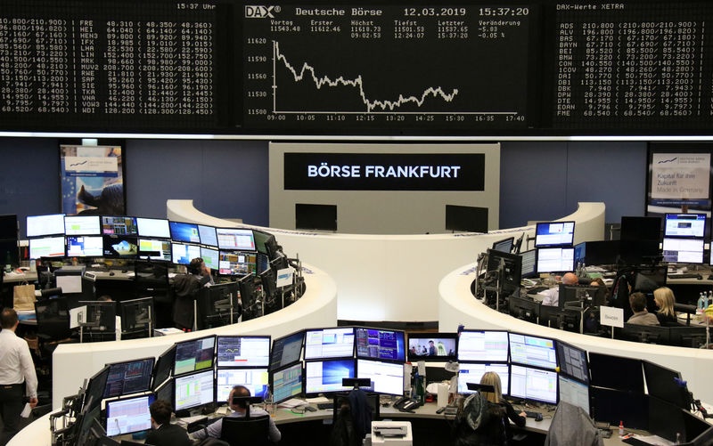 الأسهم الأوروبية تتراجع بعد تحذير صيني بشأن المعادن النادرة