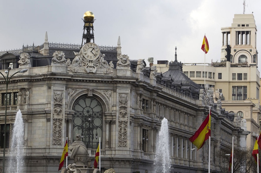 البنك المركزي الإسباني يتوقع نمو الاقتصاد بنسبة 0.6 % خلال الربع الثاني