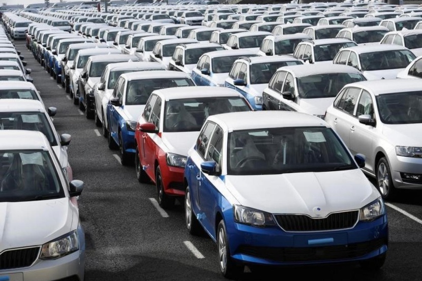 انخفاض مبيعات السيارات الأوروبية هذا العام بسبب ضعف الطلب والبريكست