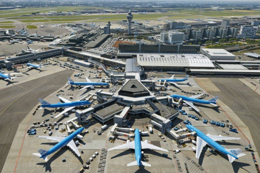 انقطاع الوقود في مطار أمستردام يتسبب بإلغاء 260 رحلة