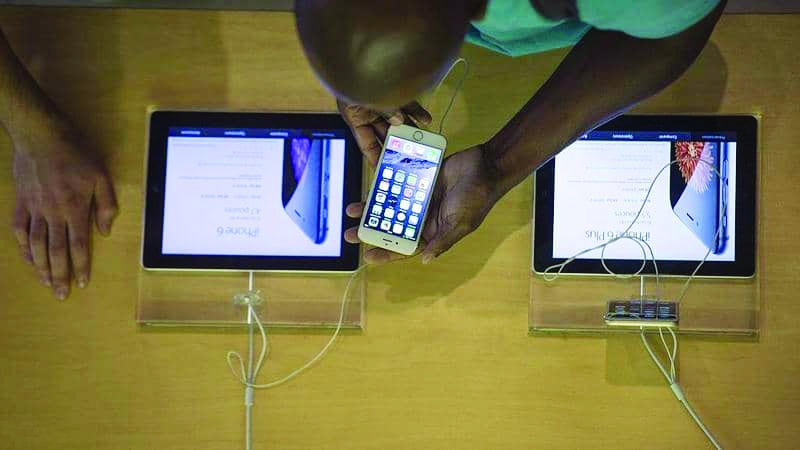 ثغرة أمنية تهدد 1.4 مليار مستخدم لمنتجات "أبل"