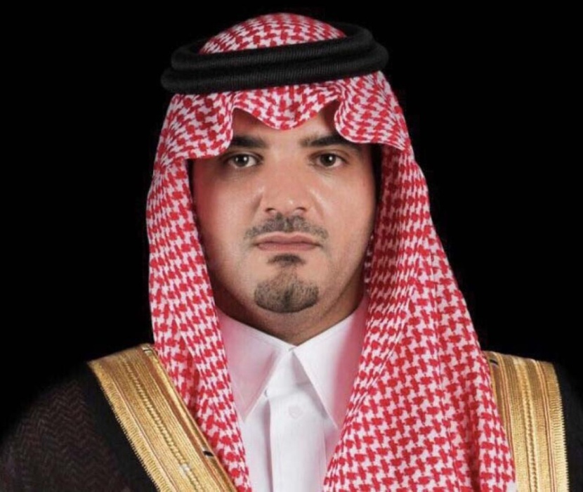 وزير الداخلية يهنئ  الملك سلمان وولي العهد بمناسبة نجاح موسم الحج
