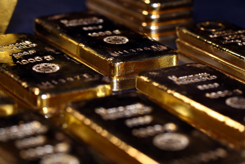 الذهب يرتفع مع إقبال المستثمرين على الملاذات الآمنة مع تزايد المخاوف من ركود عالمي