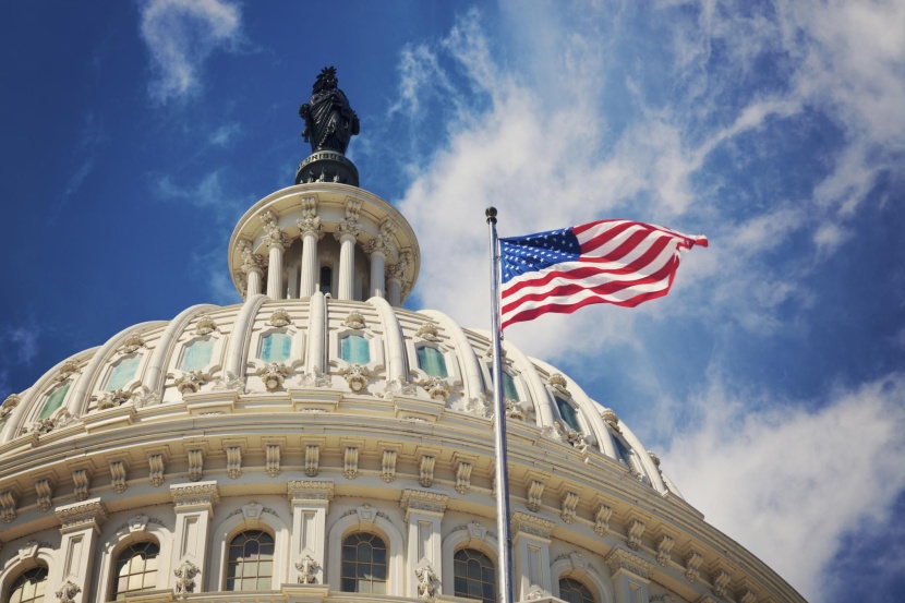 الكونغرس يحذر من تضرر الاقتصاد الأمريكي من الحرب التجارية مع ارتفاع عجز الميزانية