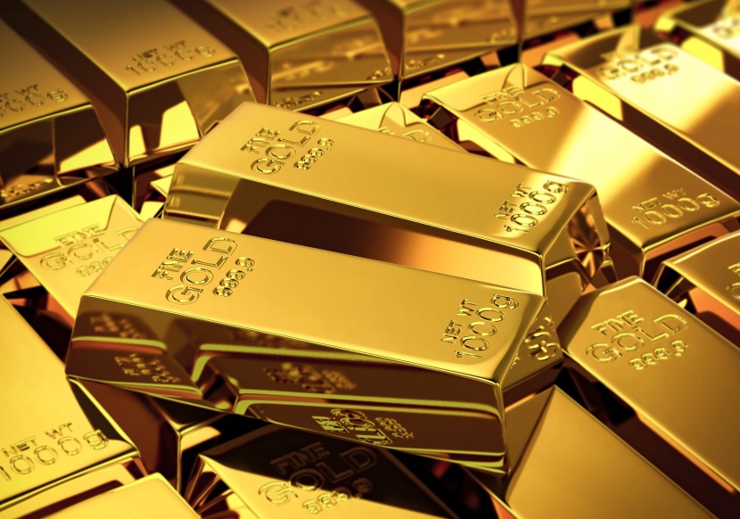 الذهب يتخطى 1550 دولارا للمرة الأولى في 6 سنوات 