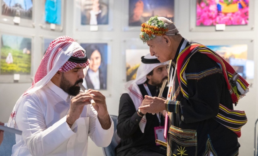  وزارة الثقافة تنظم ورشة "عزف الناي" في أبها