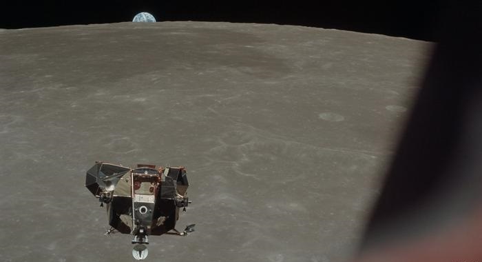 الهند تحدد موقع مسبار تحاول الهبوط به على سطح القمر