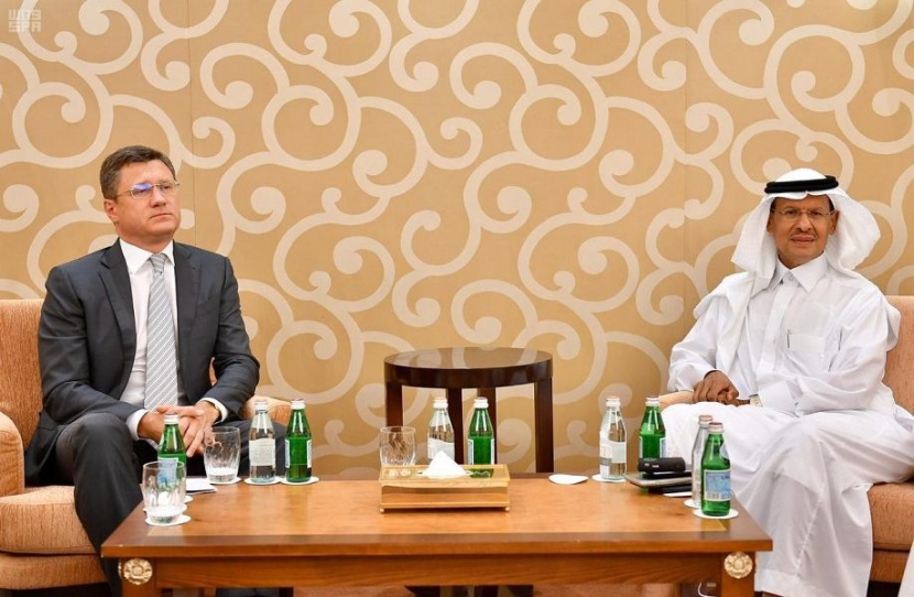 وزير الطاقة يبحث مع نظيره الروسي تعزيز التعاون المشترك بين البلدين في قطاع الطاقة وزير الطاقة يبحث مع نظيره الروسي تعزيز التعاون المشترك بين البلدين في قطاع الطاقة
