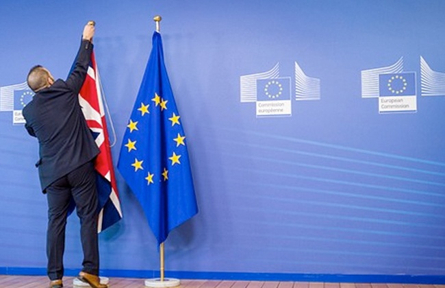الحكومة البريطانية تنشر وثيقة تحذر من سلبية الخروج من الاتحاد الأوروبي بدون اتفاق