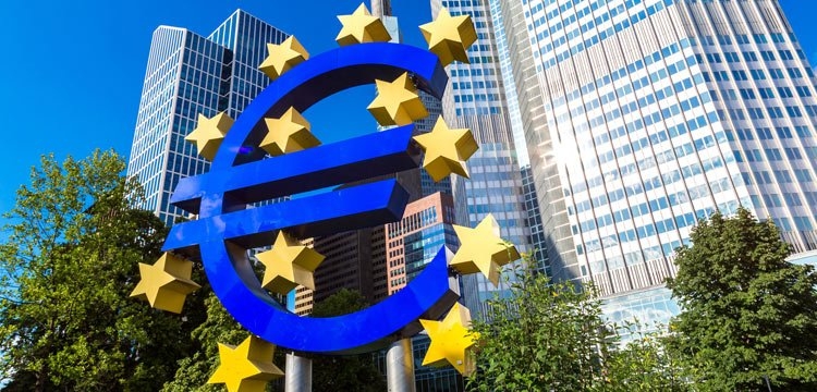 المركزي الأوروبي يخفض الفائدة على الإيداع عند -0.5%