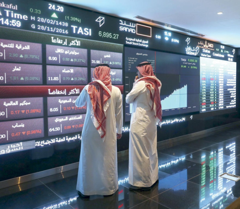 السوق السعودية تهبط 8 % في أغسطس .. والسيولة تصعد إلى 79 مليار ريال